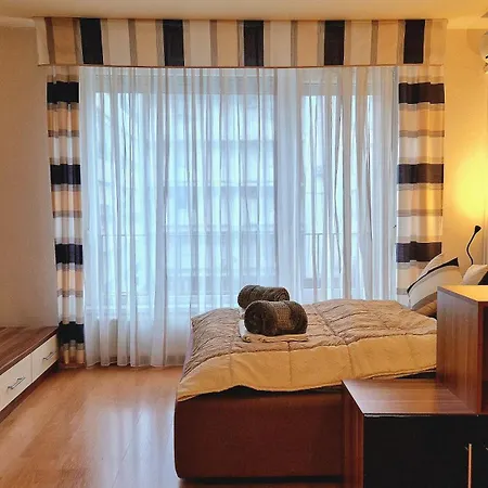 H10 With Free Parking Appartement