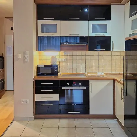 H10 With Free Parking Appartement *