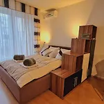 Apartment H10 With Free Parking *