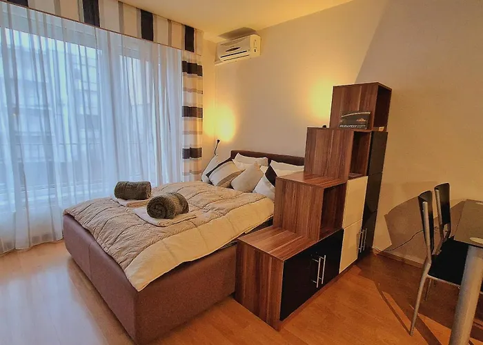 Apartament H10 With Free Parking *